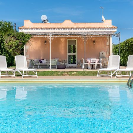 Villa Bouganville Con Piscina By Wonderful Italy Сиракузы Экстерьер фото