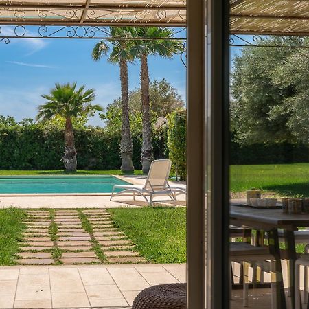 Villa Bouganville Con Piscina By Wonderful Italy Сиракузы Экстерьер фото